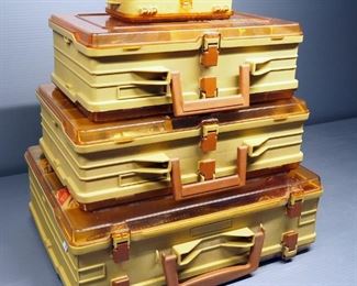 Plano Magnum Tackle Boxes, Various Sizes, Qty 4, With Contents, Including Lures, Bobbers, Hooks And More
