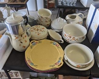 Hall Autumn Leaves pieces