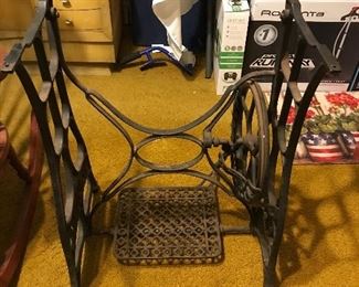 Antique Singer sewing machine cast iron pedal stand