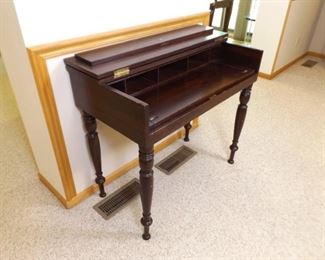 Antique Mahogany Wood Desk
