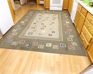 Large 130" x 94" Area Rug
