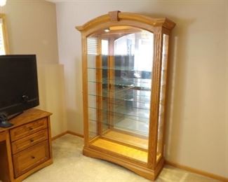 Large Oak Double Door Lighted and Mirrored Curio Cabinet with Keys
