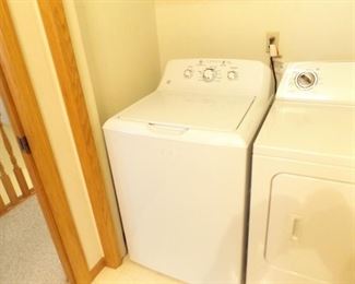 GE 3.8 cu. ft. Stainless Drum Washing Machine Model #GTW330ASKWW
