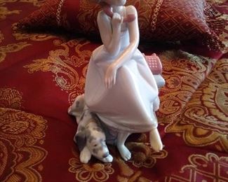 LLADRO  FIGURINE