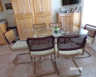dining table w/6 chairs