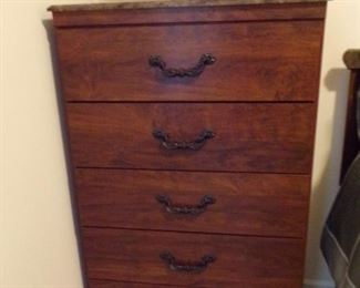 chest of drawers