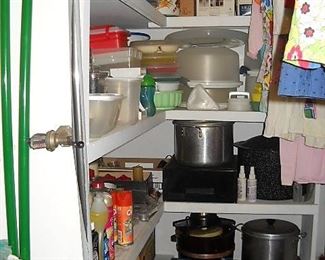 PLASTIC WARE AND SOME COOKWARE