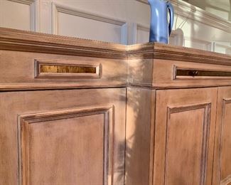 detail - metal accent strips