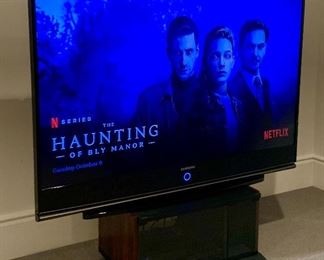 Item 117: Samsung TV: $250