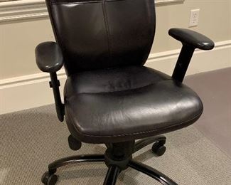 Item 96: Office chair - 26.5"l x 18.5"w x 37.5"h: $75