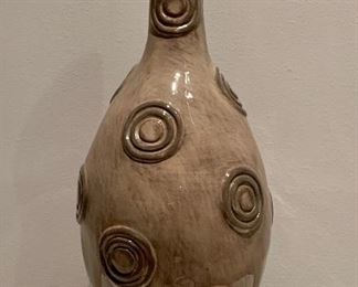 Item 98: Circle pattern decorative vase - 14.5": $18
