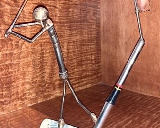 Item 136: Golf Sculpture - 8.5" x 10.25": $25