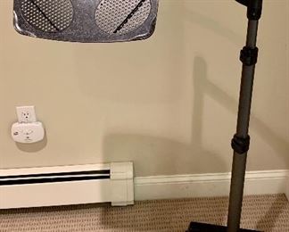 Item 163: Gig - Music/ Ipad Holder by Lenovo: $125