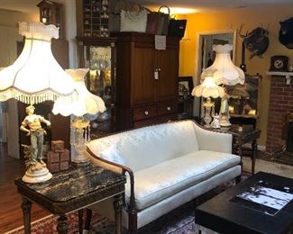 Furniture, rug, lamps