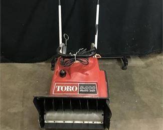 Lot 069
Toro snowblower