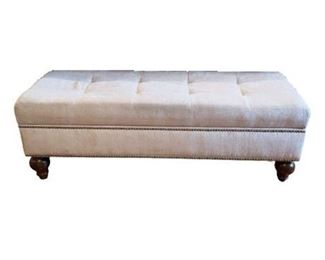 Lot 029
Jonathan Louis Furniture Ottoman
