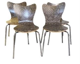 Lot 043
West Elm Scoop Back Dining Chair Mandala Pattern