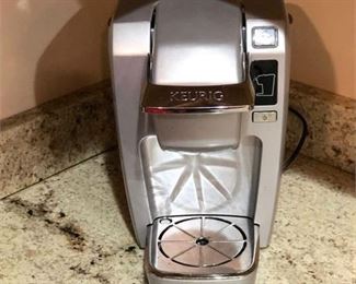 Lot 181
Keurig K10 Mini Plus Coffee Maker