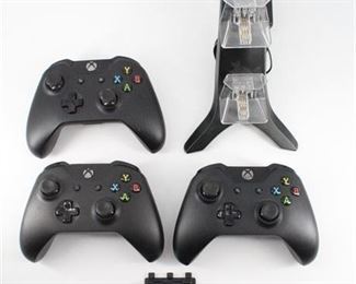 Lot 381
Xbox One Controller Lot