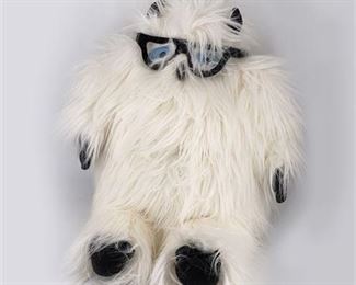 Lot 538
Pottery Barn "Hipster Yeti" Plush Speaker