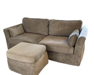 Lot 579
Love Seat and Ottoman