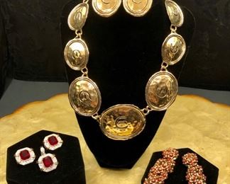 Elizabeth Taylor jewelry &  earrings.  Killer Mid Century drop earrings