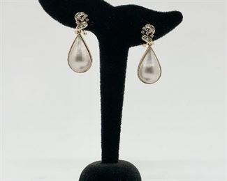 14 karat pear-shaped Mabe pearl and diamond earrings