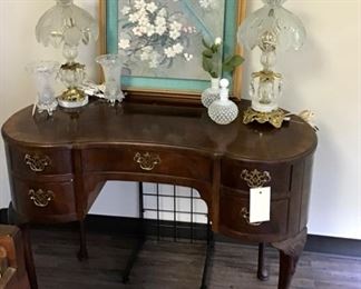Kidney shaped vanity/desk
