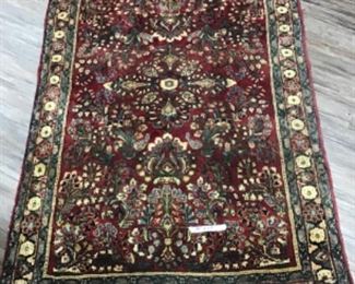 Sarouk Persian rug in beautiful condition. 1920–1930