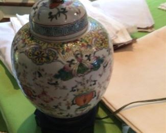 Chinese ginger jar lamp. ONLY >>> $325 / OBO