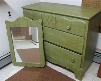 Vintage Dresser with Mirror, Also have Head and Foot boards to Match.