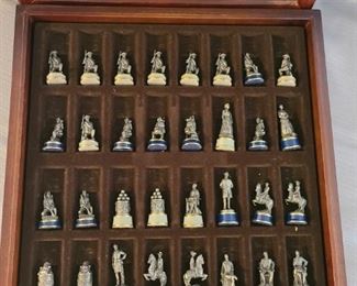 1983 Franklin Mint pewter & brass Civil War Chess Set
*solid pewter & solid brass
