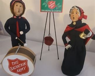 Byers Choice ~ The Carolers