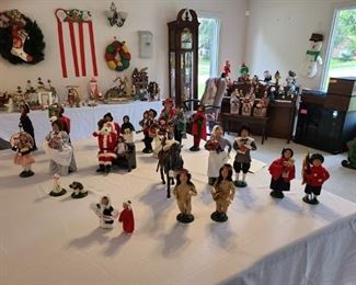 Byers Choice Ltd ~ The Carolers = 26 pieces