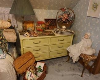 dresser, lamp, dolls