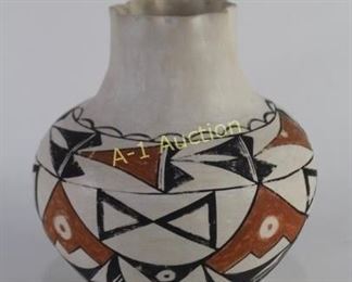 Acoma Pot by Lucy Lew
