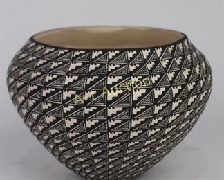 Acoma Pot by Sandra Victorino