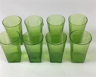 8 Water Glasses 