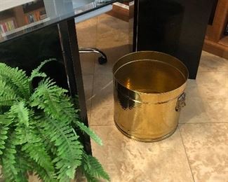 Brass container - planter