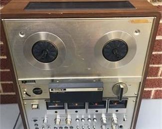 Lot 105
Sony TC-388-4 reel to reel 3 heads 4 channels