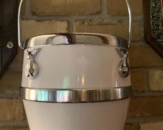 Ice Bucket