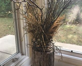 One of a Kind Natural Floral Arrangement in Cypress Log
        Simply Beautiful🙌