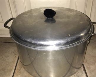 Large Vintage Enterprise Gauge Aluminum Gumbo/Soup Pot