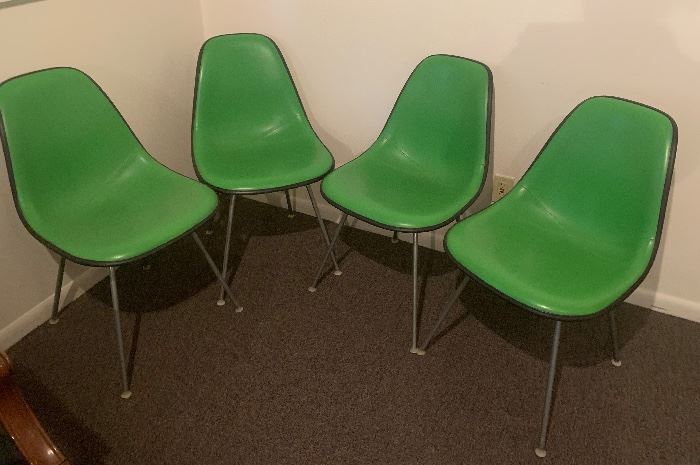 Herman Miller Fiberglass Molded Chairs 1978. Set of 4. Rare Kelly Green Upholstered. 