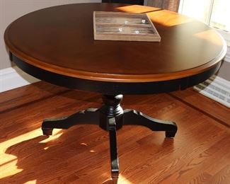 Pedestal Table