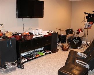 Wii, Playstation, Xbox, etc. Drum Set
