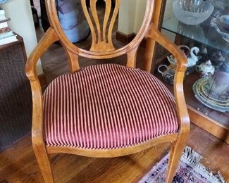 Henredon Starburst Dinning Table with 8 Chairs. 2 Arm Chairs and 6 Regular Chairs. 20" Leaf - $3000