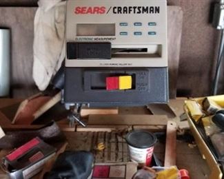 Craftsman Electronic 10" Radial Arm Saw. Barely used $200