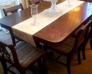 Mahogany table and 6 chairs