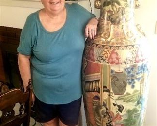 Huge Chinese Palace vase. 